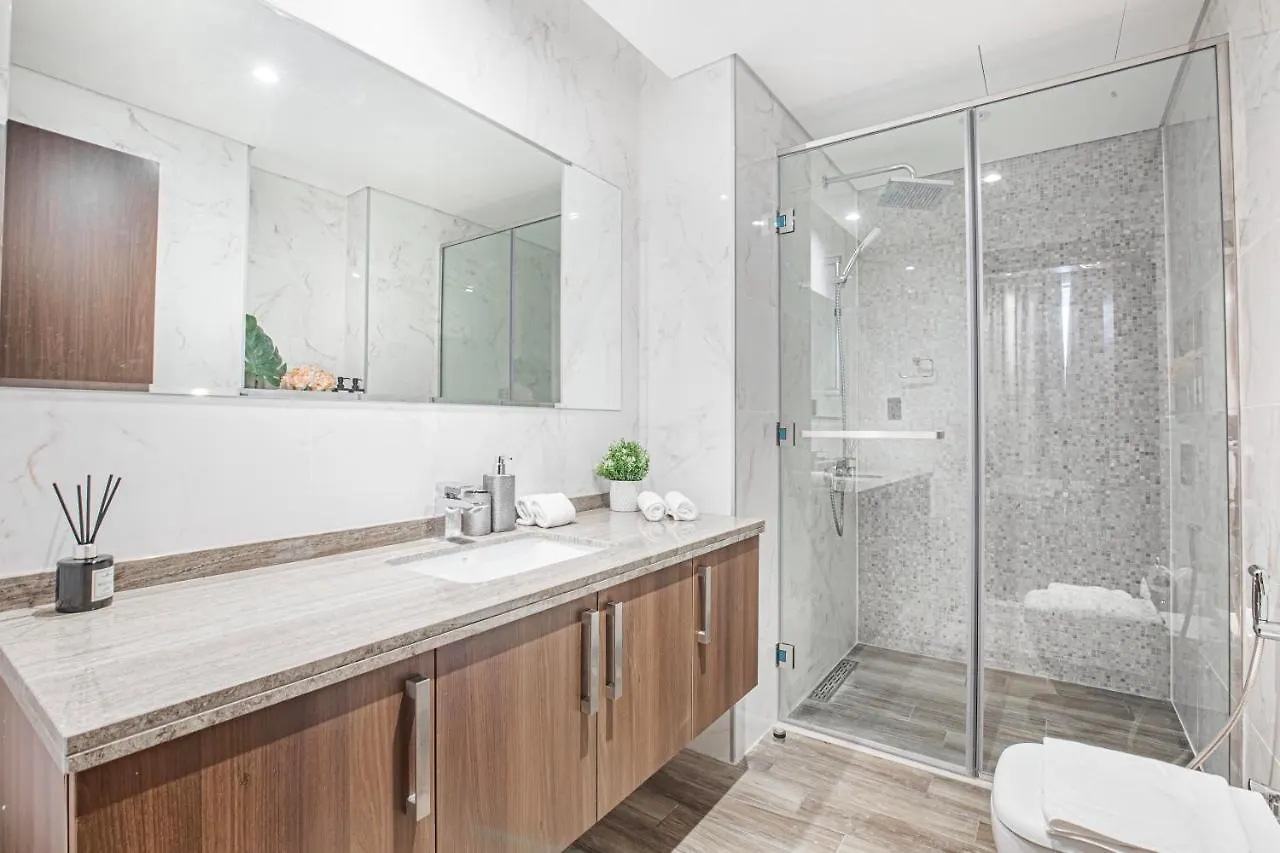Daniels Canal View 1Br At J One Business Bay Dubai Apartment