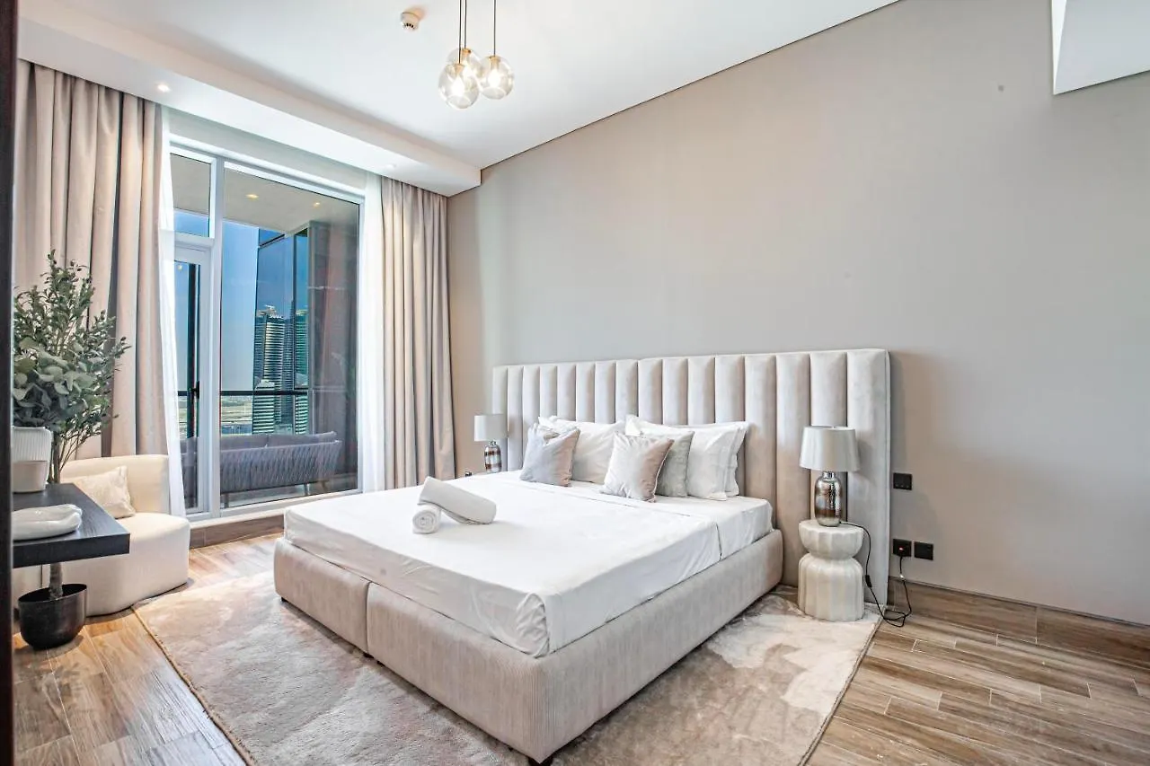 Apartment Daniels Canal View 1Br At J One Business Bay Dubai